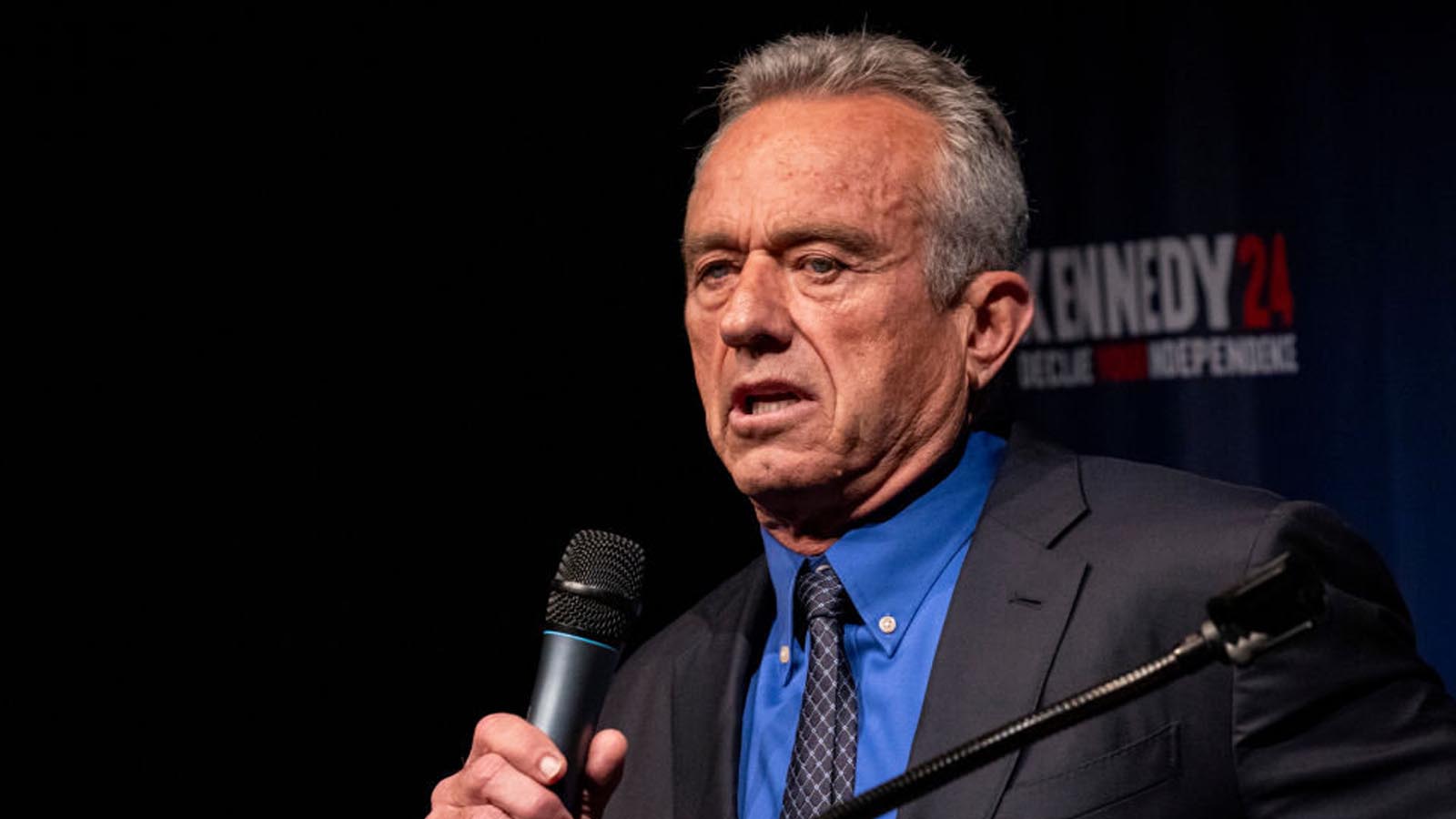 RFK Jr. Explains Why He Went on Epstein's Private Jet in 1993 - Truth Press