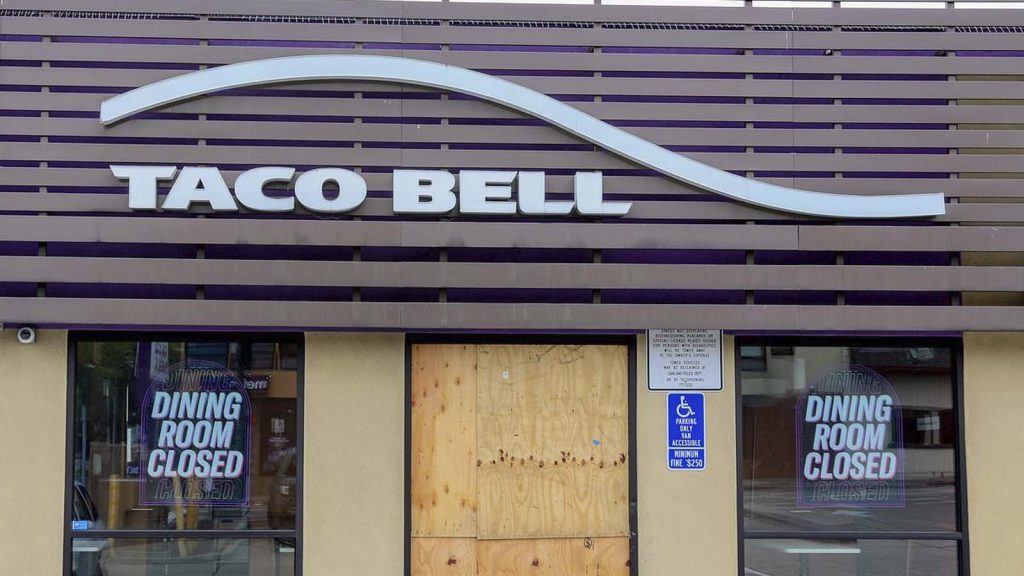 Taco Bell Closing All Dining Rooms in California City Due to Crime